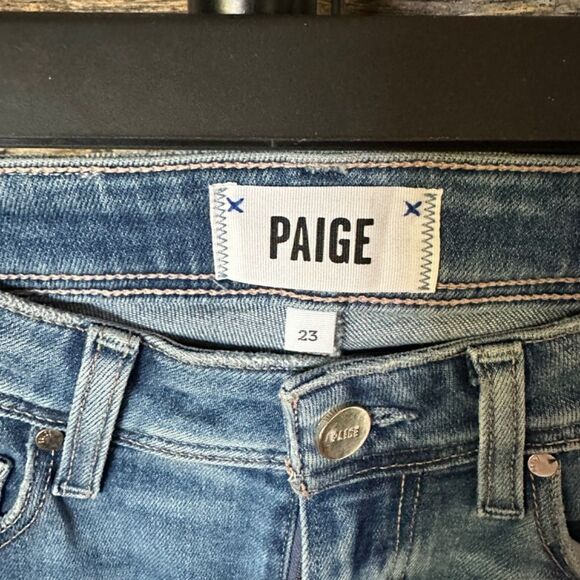 PAIGE CINDY CROP in BAZAAR DESTRUCTED - Picture 3 of 9